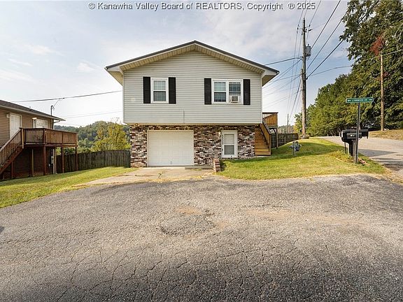 2nd image of 5502 Lynnwood Dr
