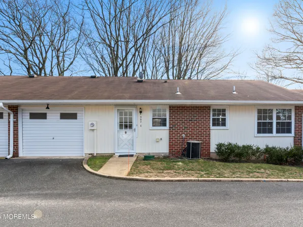 982C Aberdeen Drive, Lakewood, NJ 08701