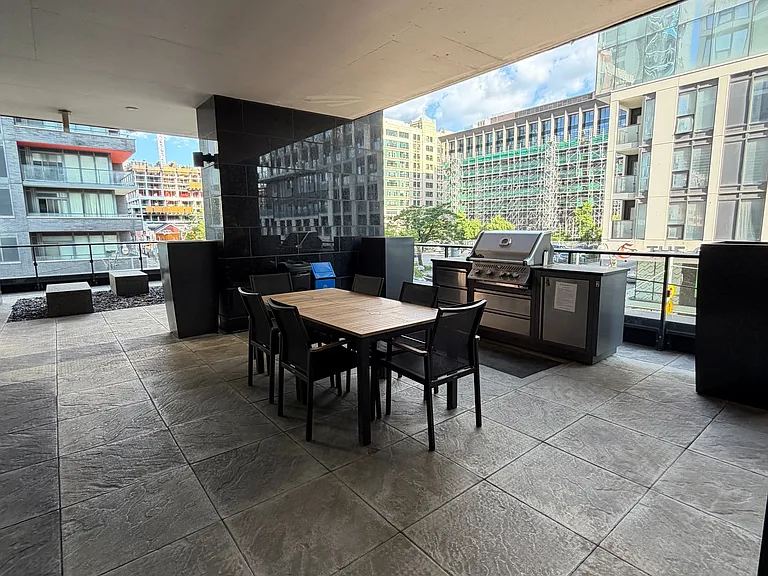 181 Dundas St E #5601 — Photo 12