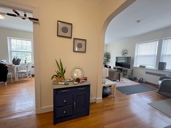 5th image of 24 Fairbanks St #4F