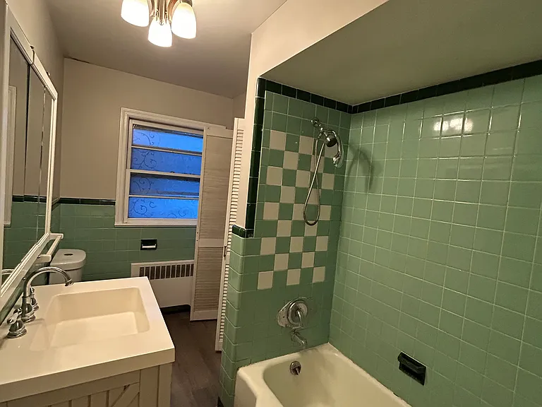 383 Jefferson Ave — Photo 9