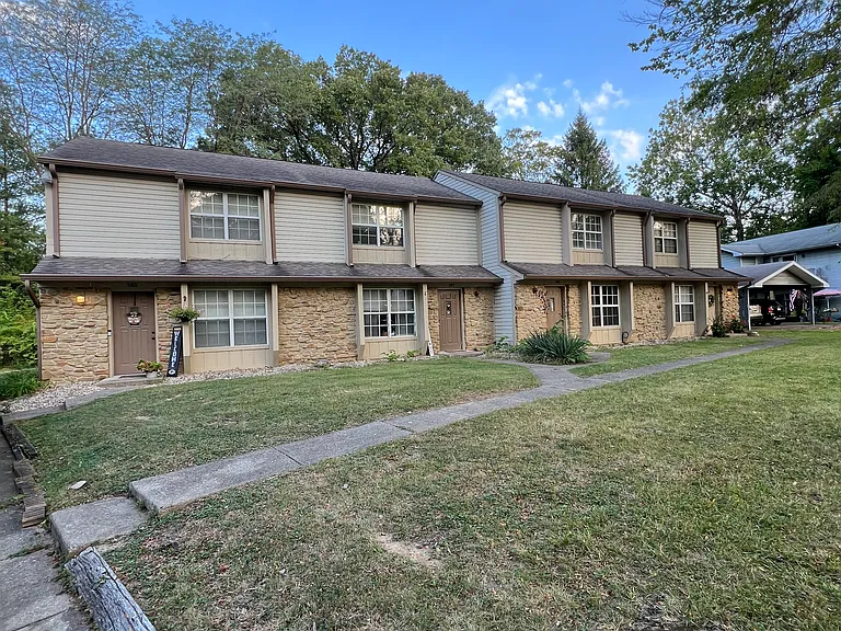 589 Holly Ct — Photo 1