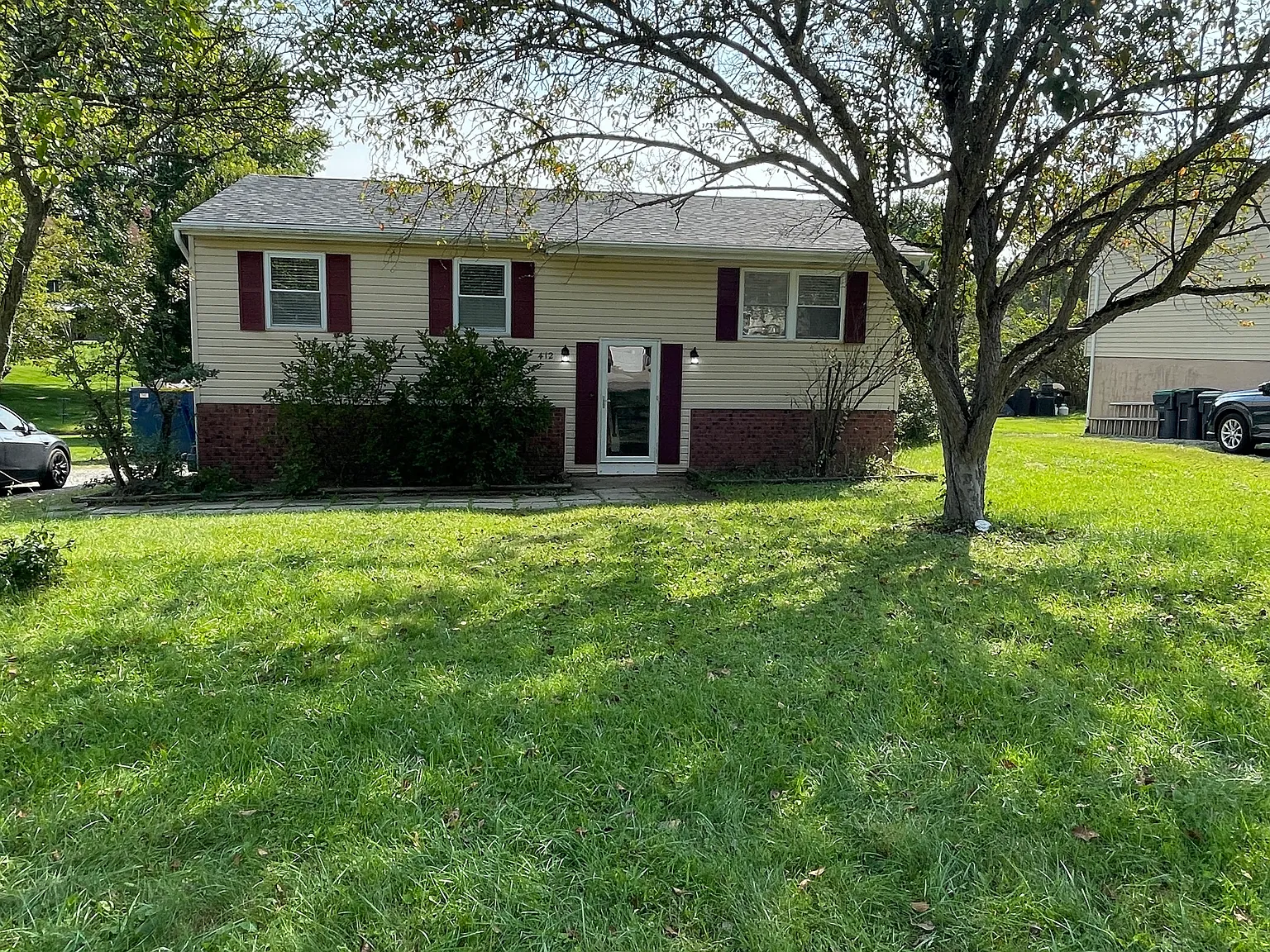 4 bed, $1,650 — Photo 2