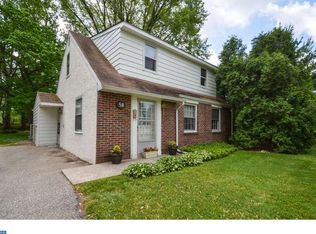 58 Republic Ave, Jeffersonville, PA