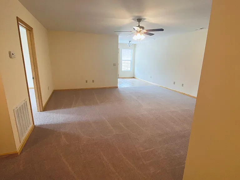 145 Parker Ridge Rd — Photo 3