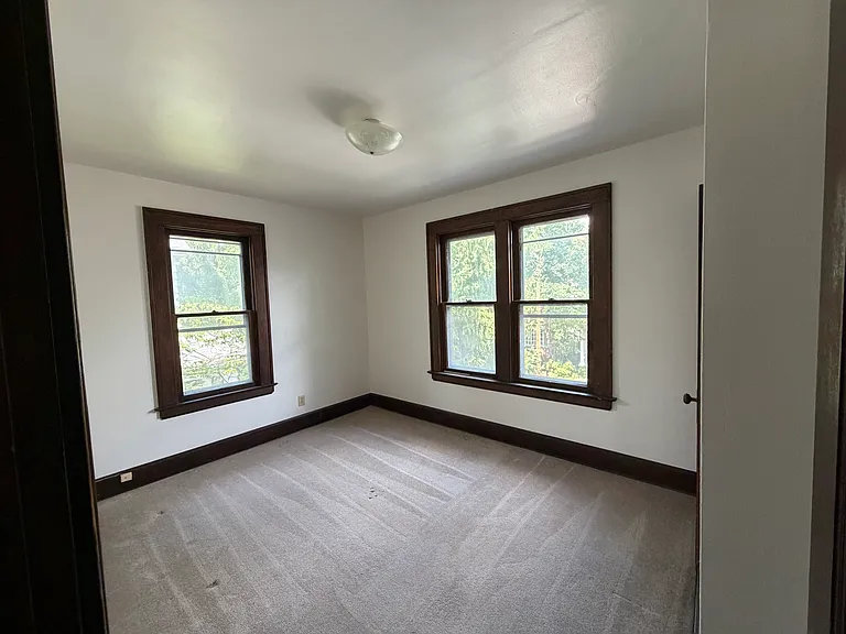 789 Ebner St — Photo 13
