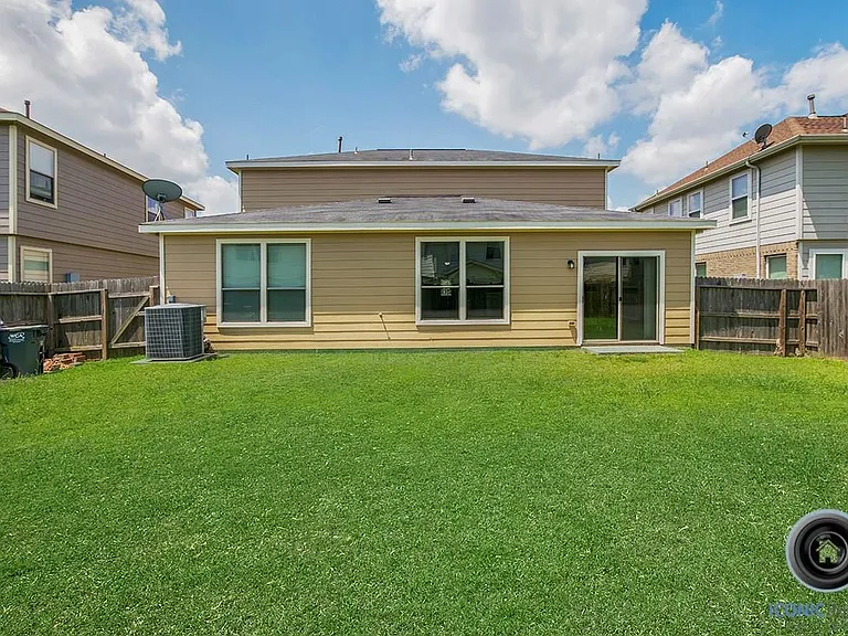 29434 Legends Bluff Dr — Photo 32