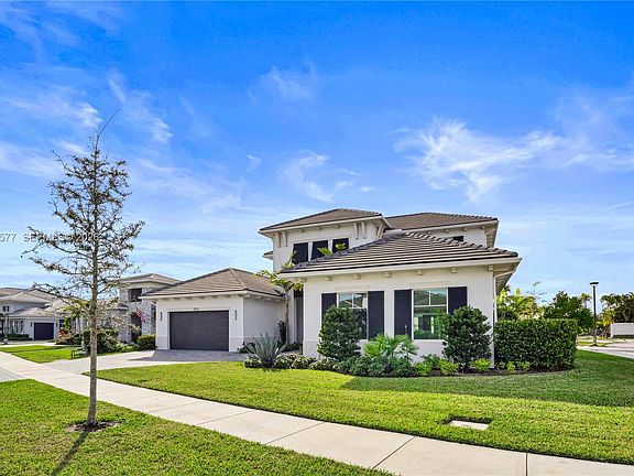 2nd image of 9281 Coral Isles Cir