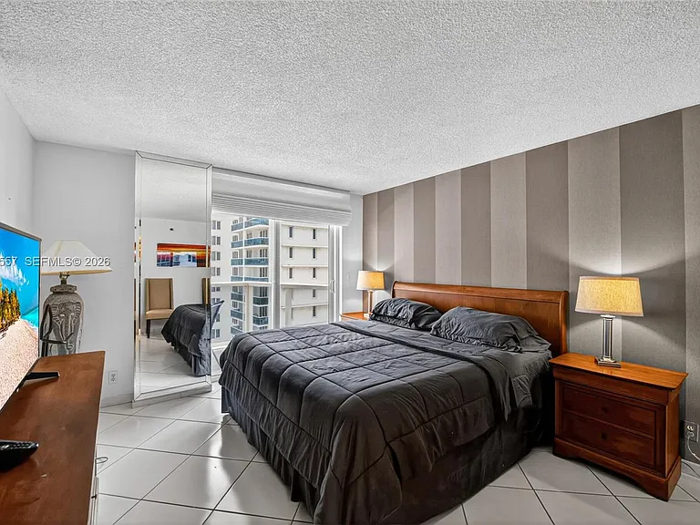 2401 Collins Ave #1107 — Photo 14