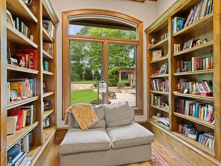 3705 Champions Ridge Ln — Photo 12