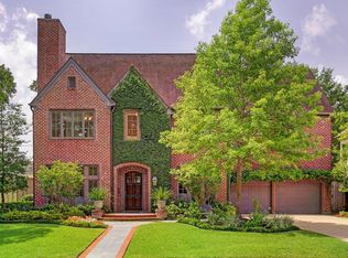 4035 Overbrook Ln, Houston, TX 77027