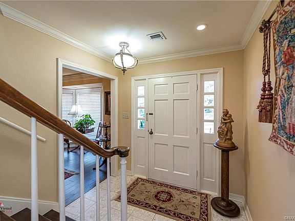 4th image of 537 Cumberland Dr
