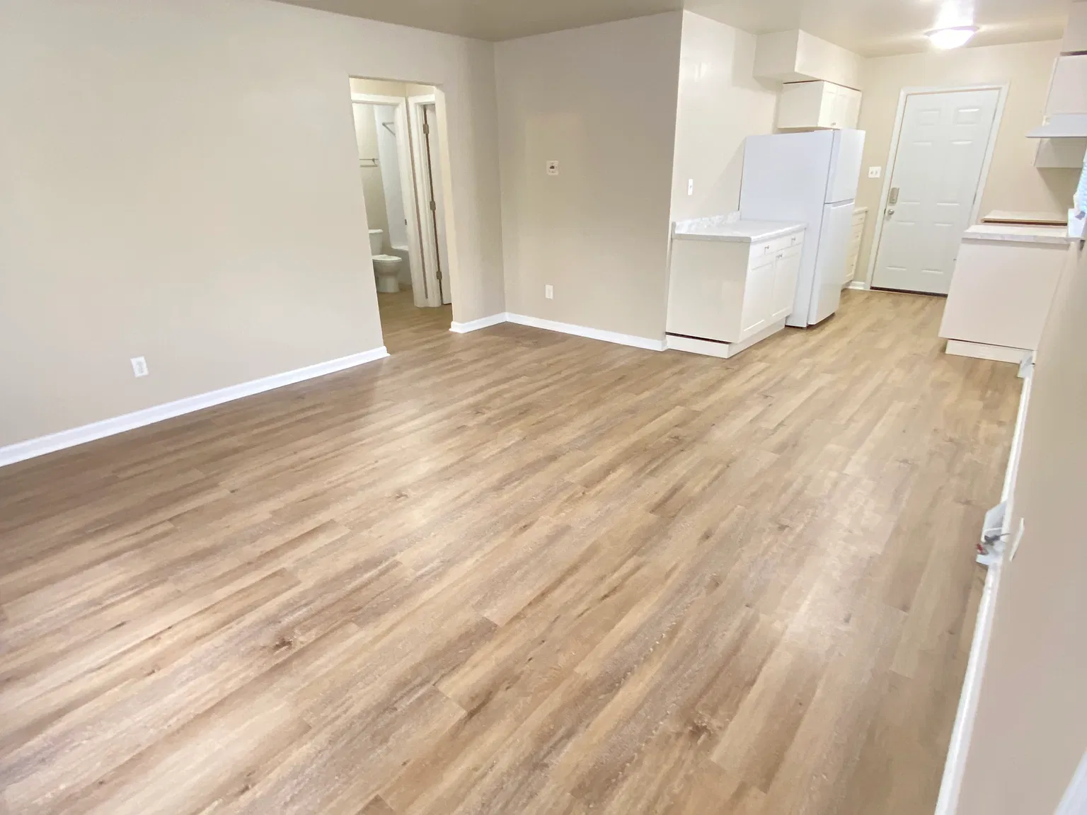 2 bed, 700 sqft, $1,175 — Photo 3