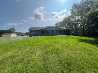 1806 Maple Rd, Grafton, WI 53024