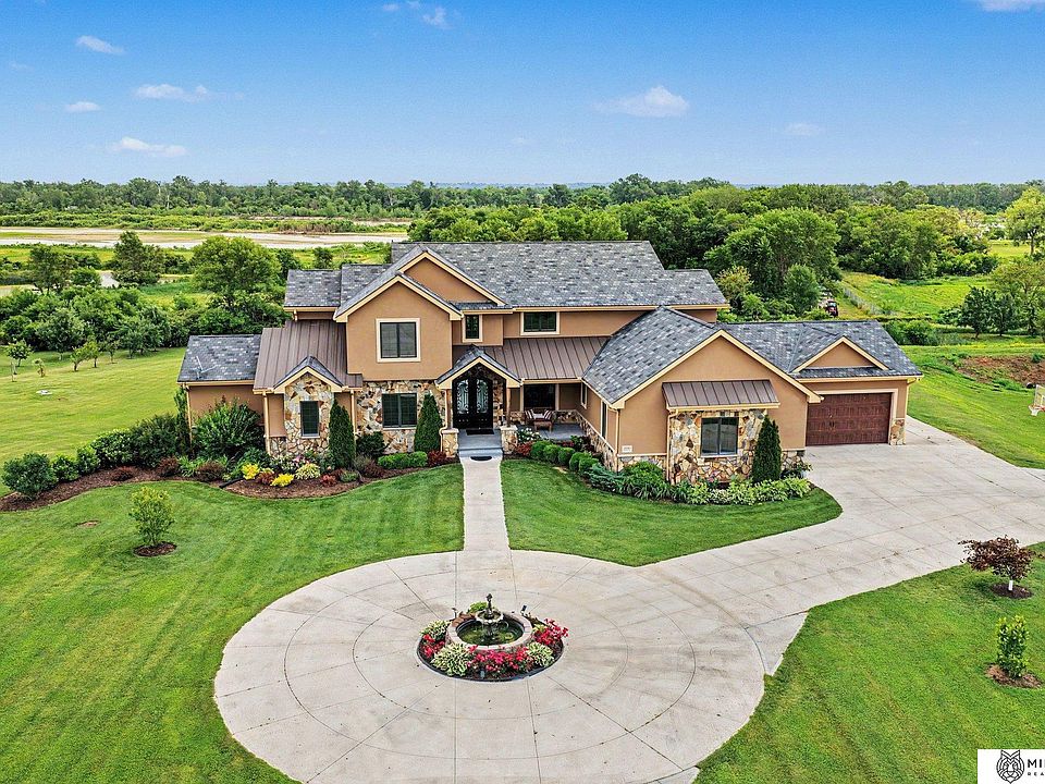 1st image of 1520 Provencal Cir