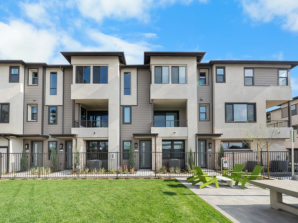 1st image of 109 S Laxore St #304