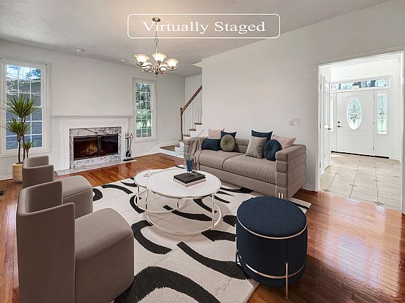 3rd image of 1005 Cherry Springs Dr
