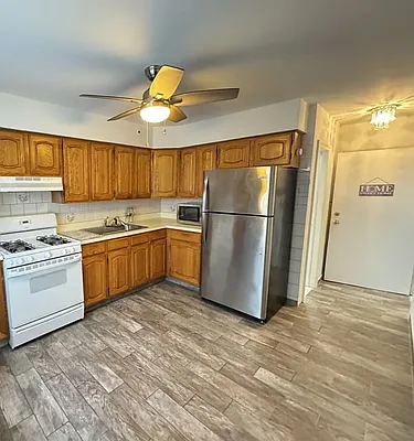 Rented by Bouklis Group | media 1