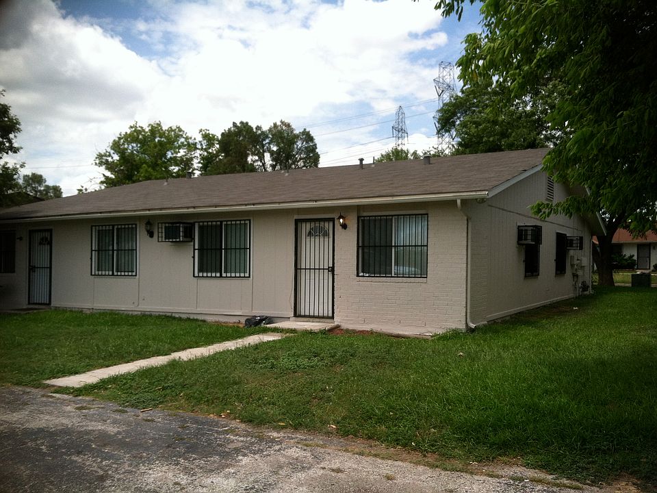 1st image of 7158 Glen Ter APT 3