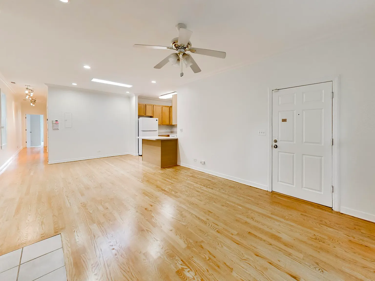 1355 W Fillmore St — Photo 2