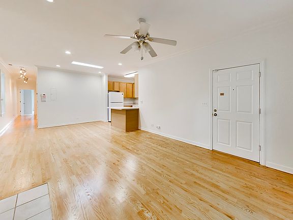 2nd image of 1355 W Fillmore St #A