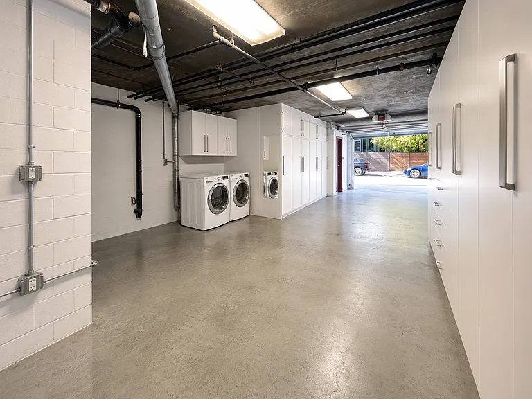 1113 Electric Ave #14 — Photo 9