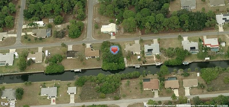 2nd image of 618 Lomond Dr