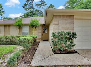 47 Country Forest Ct, Spring, TX 77380