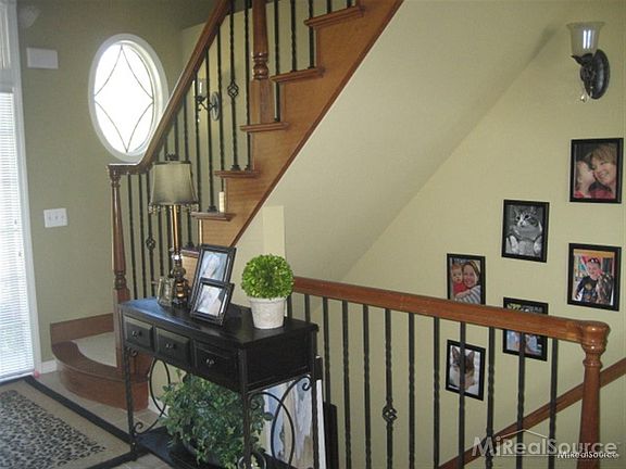 4th image of 57490 Brookfield Way