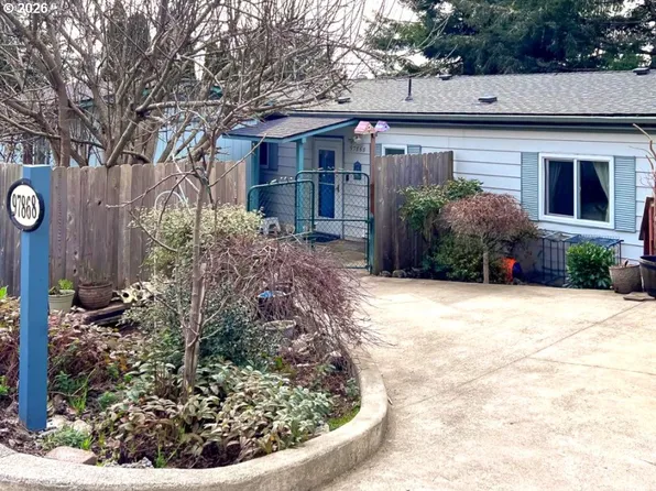 97868 Harbor View Cir, Brookings, OR 97415