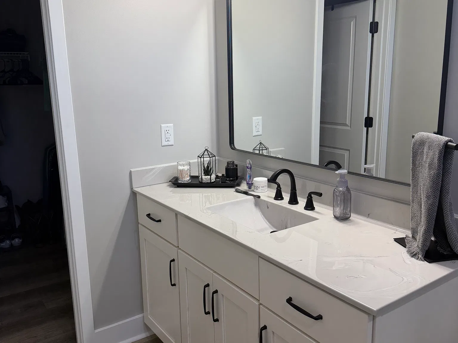 3 bed, 1591 sqft, $2,900 — Photo 2