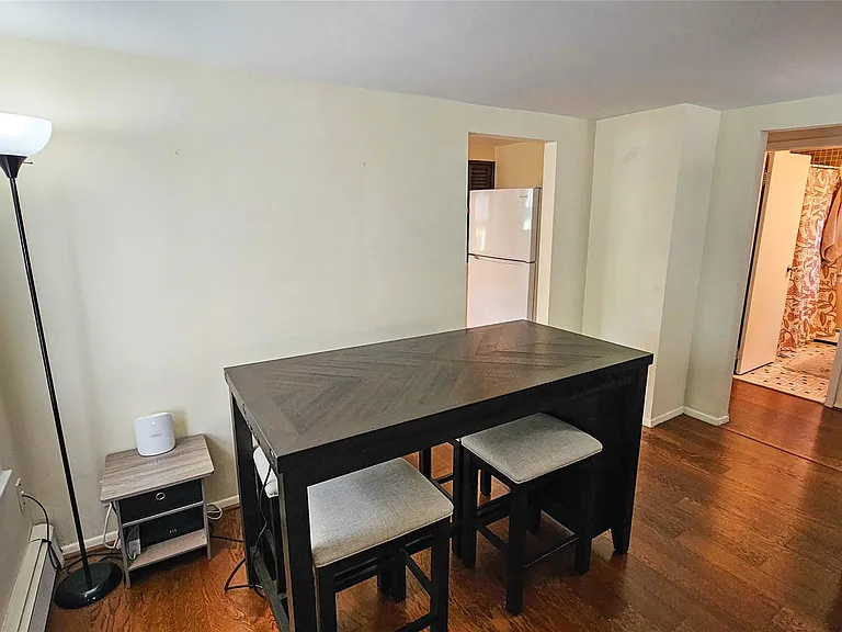 2 Murray Ave — Photo 6