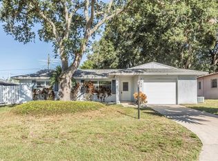 2152 Pine Ridge Dr, Clearwater, FL 33763