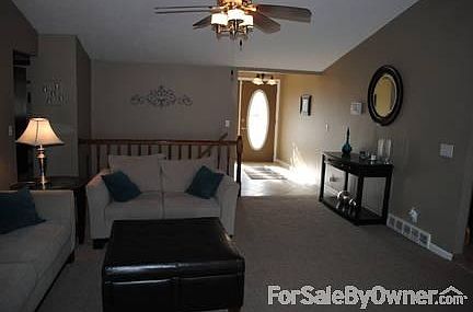 3rd image of 13424 Josephine St