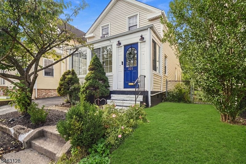1st image of 321 Boyden Ave