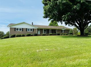 1790 Sain Rd, Hickory, NC 28602