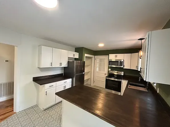 202 Gilliland Ave, Easley, SC 29640