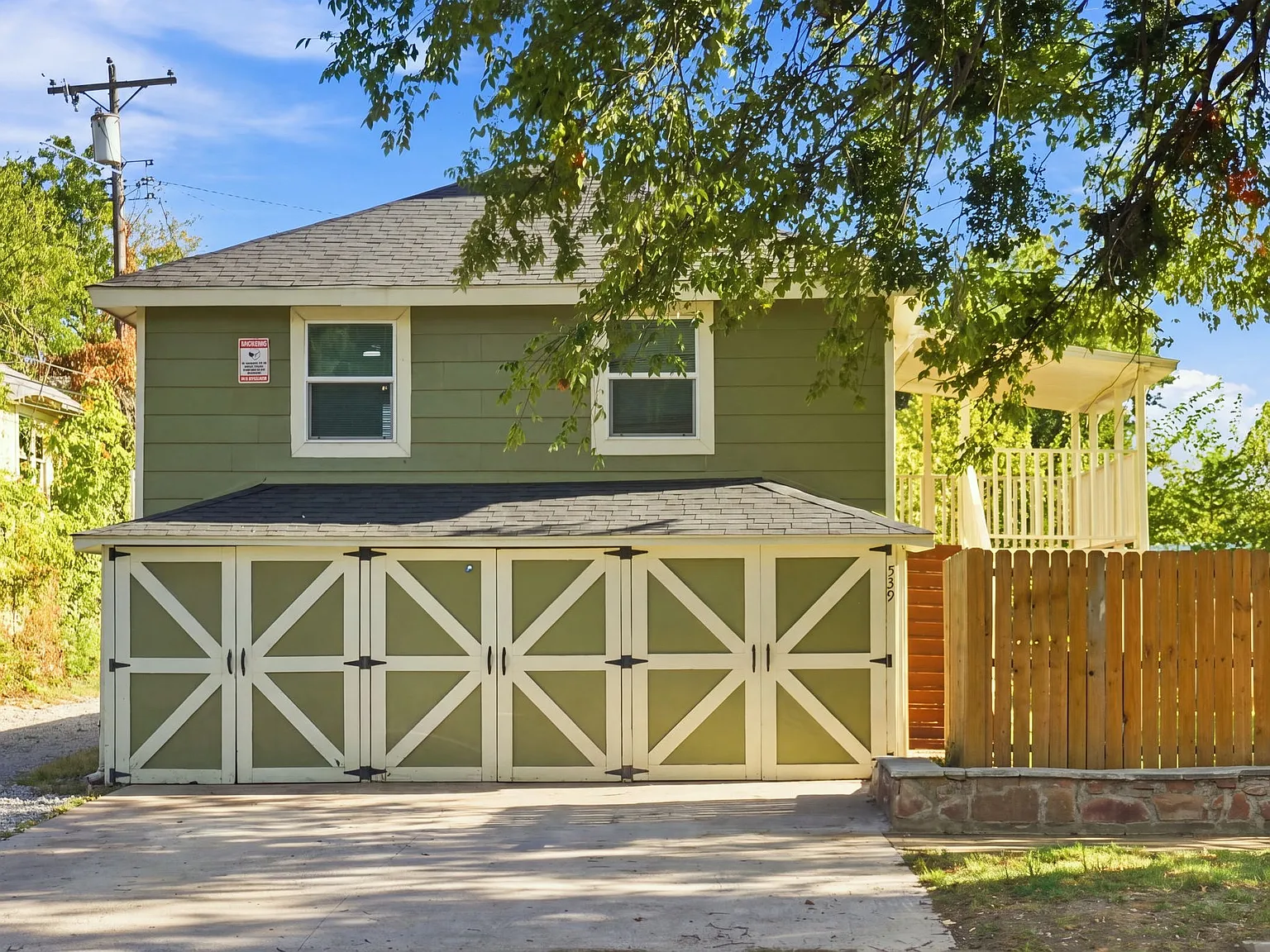 539 N Louisa Ave — Photo 3