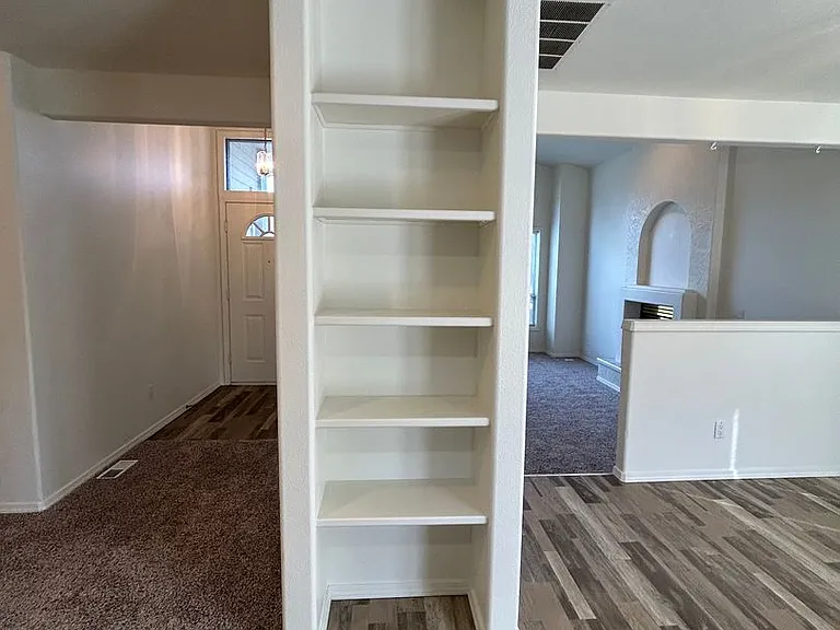 411 N Edgewood Ln — Photo 27