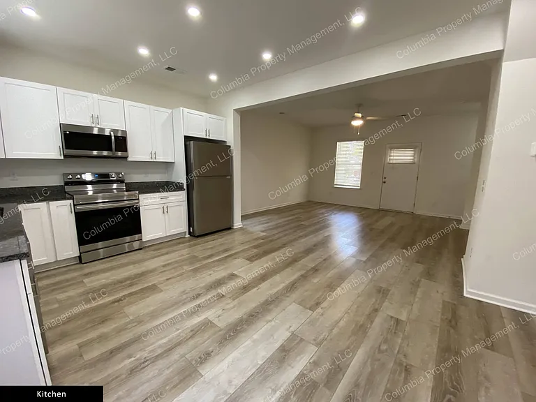 517 Deerwood St #G — Photo 7