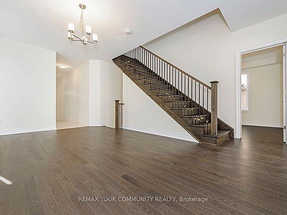 4th image of 83 Bearberry Rd