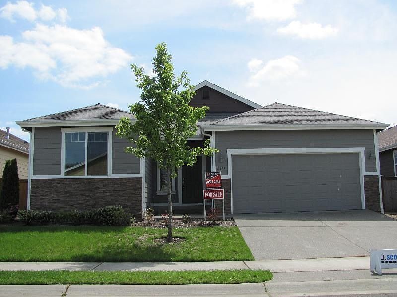 2nd image of 2114 145th St E