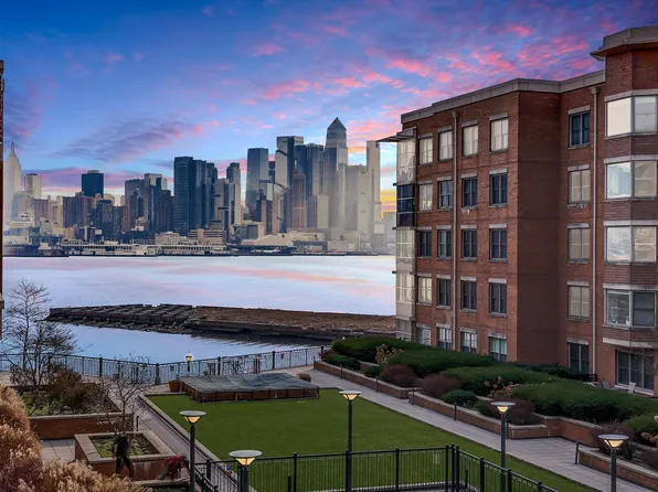 22 Avenue At Port Imperial APT 111, West New York, NJ 07093