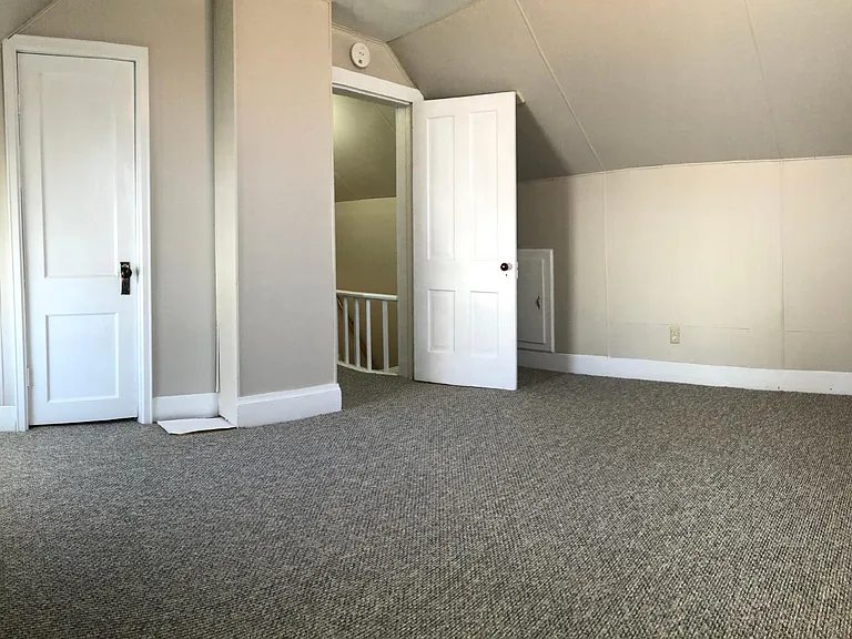 306 Commercial St — Photo 11