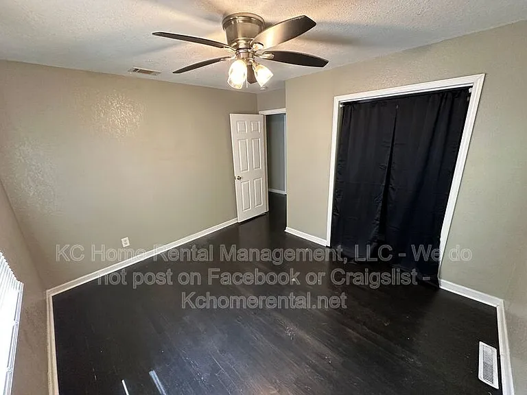 5903 E 149th St — Photo 21