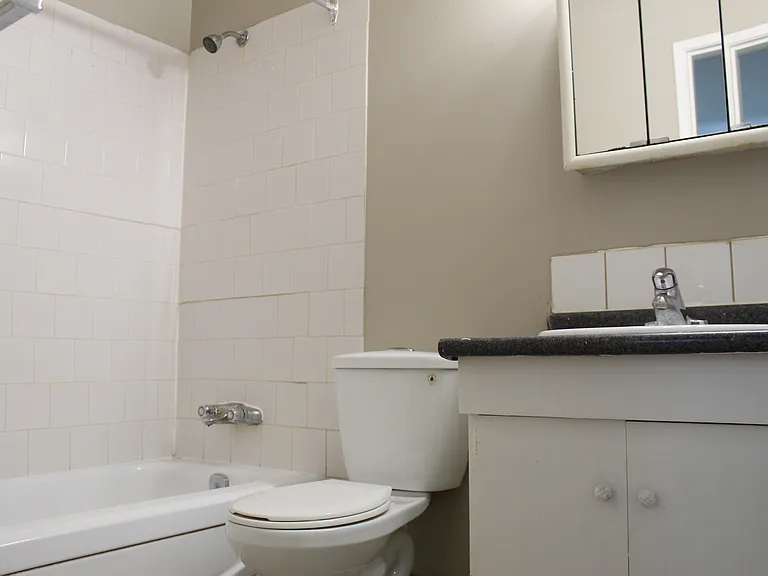 10810 114th St NW — Photo 5