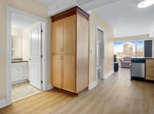 411 River Rd #711, Ottawa, ON K1V 1C9