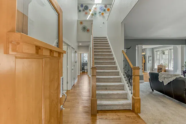 421 5th Ave — Photo 3
