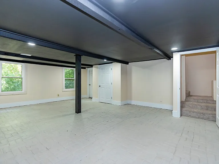 4865 Indian Valley Rd — Photo 23
