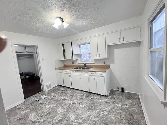 2nd image of 2022 Gross Ave NE